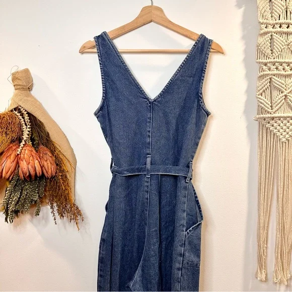 ASOS DESIGN Denim V Neck Jumpsuit Size 8 - Picture 7 of 9